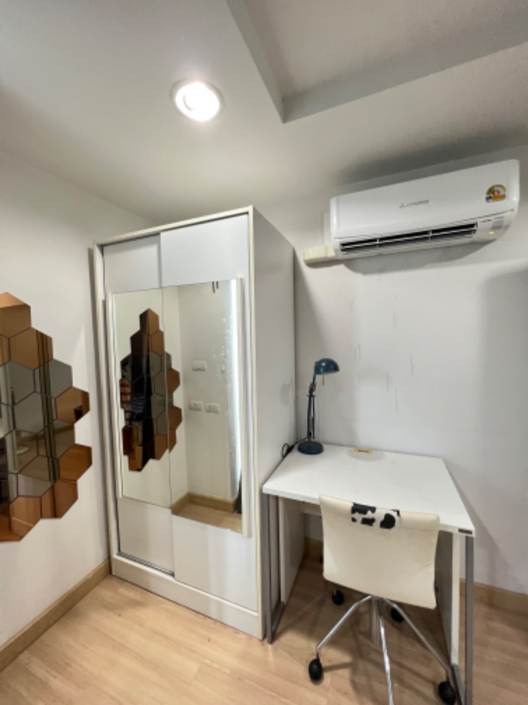 For RentCondoRatchadapisek, Huaikwang, Suttisan : 🏢 Condo for rent: The Kris 5, Soi Ratchada 17, size 37 sq m., ready to move in.