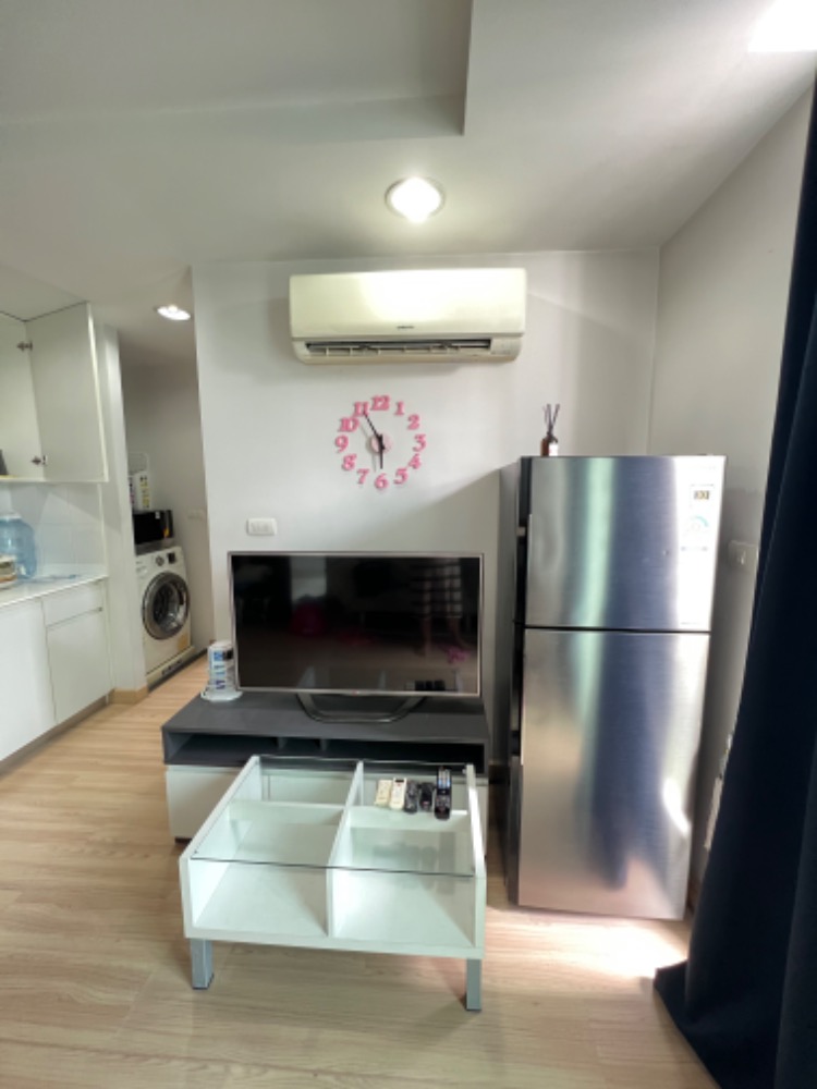 For RentCondoRatchadapisek, Huaikwang, Suttisan : 🏢 Condo for rent: The Kris 5, Soi Ratchada 17, size 37 sq m., ready to move in.