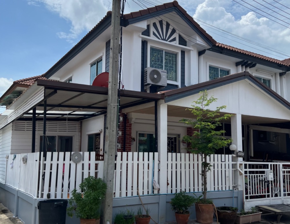 For SaleTownhomePhutthamonthon, Salaya : Corner house