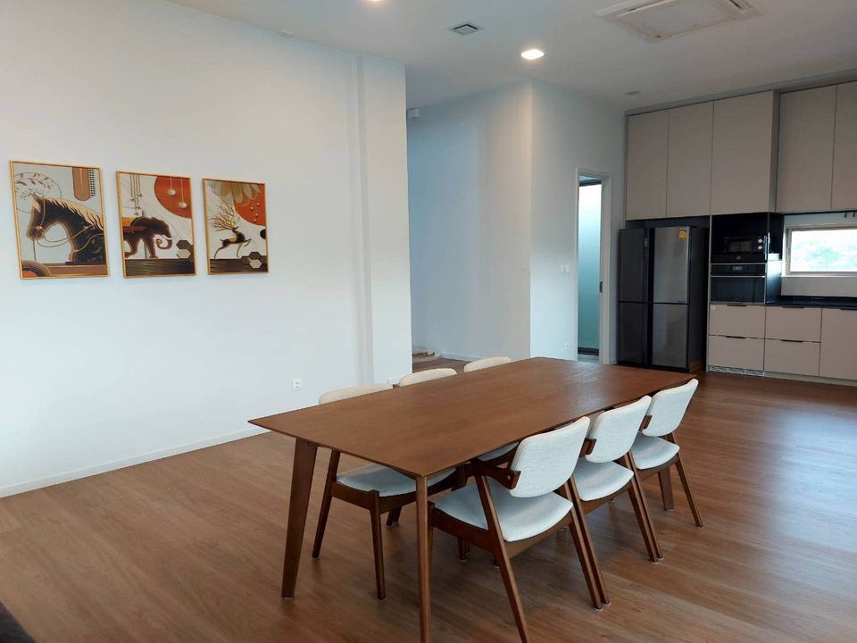 ขายบ้านพัฒนาการ ศรีนครินทร์ : S-HVPR103 ขาย บ้านเดี่ยว วีเว่ พระราม 9 3ชั้น ทิศใต้ พื้นที่ 76ตรว. พื้นที่ใช้สอย 324ตรม. 3นอน 4น้ำ 34.9ล้าน 064-959-8900