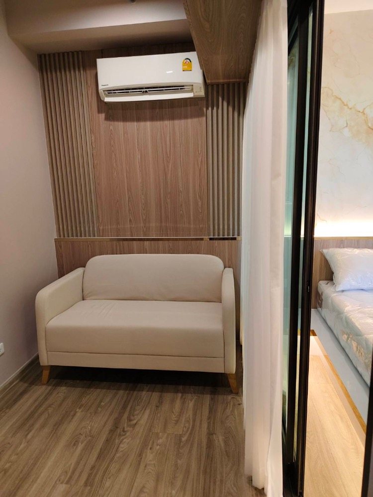 For SaleCondoVipawadee, Don Mueang, Lak Si : Condo near Don Mueang Airport, next to BTS, 0 meters away.