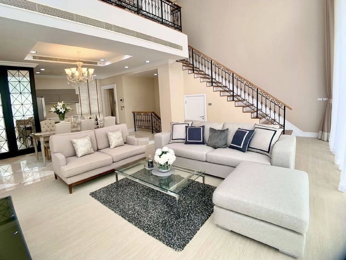 For SaleHouseSukhumvit, Asoke, Thonglor : Sell / rent single house, Soi Sukhumvit 65, with a shaking pool, private lift.