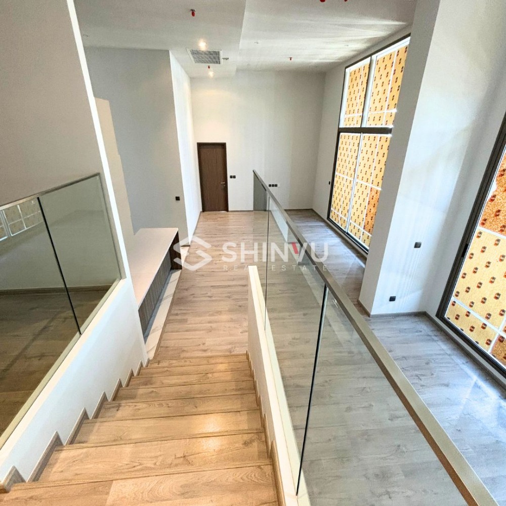 ขายคอนโดสุขุมวิท อโศก ทองหล่อ : ลดด่วน ขายพิเศษเฉพาะ Shinyu - Penthouse ราคา 42,900,000ล้าน ✨Rhythm Ekkamai Estate✨ โซนเอกมัย [SHN00036]