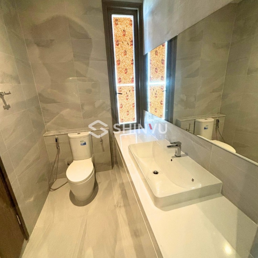 For SaleCondoSukhumvit, Asoke, Thonglor : Foreigner Quota Special Selling Special Selling Shinyu - Penthouse Price 35,000,000 million ✨RHYTHM EKKAMAI ESTATE