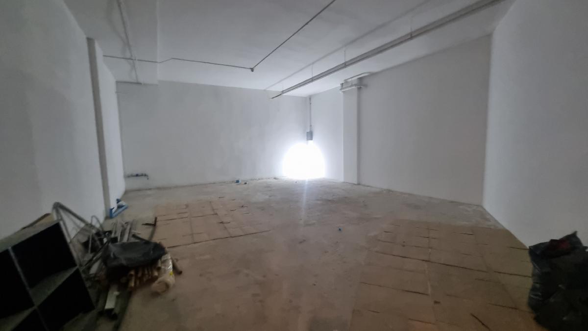 ให้เช่าร้านค้า/ตลาดนัดสุขุมวิท อโศก ทองหล่อ : ให้เช่า พร้อมพงษ์ ทองหล่อ เพดานสูงมาก4.3เมตร พื้นที่ขนาด 96 ตารางเมตรเหมาะทำคาเฟ่ร้านอาหาร หรือซุปเปอร์มาร์เก็ตสินค้าจากฟาร์มออแกนิค