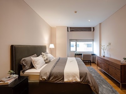 For SaleCondoSilom, Saladaeng, Bangrak : S-SLDR103 Condo for sale, Saladaeng Residences, 6th floor, city view, 61.42 sq m., 1 bedroom, 1 bathroom, 11.5 million, 064-959-8900