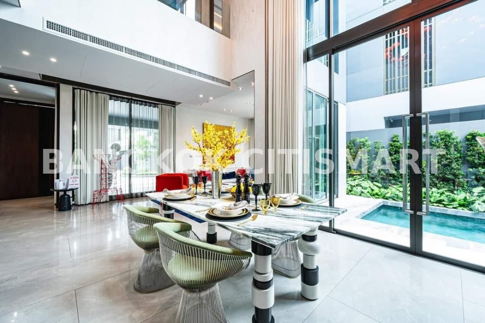 For SaleHouseYothinpattana,CDC : 🔥🔥 HOT 🔥🔥 House with a spacious area of ​​427 sqm. Great value ++ BUGAAN YOTHINPATTANA Beautiful location, good price, stock for sale in every project throughout Bangkok. 📲 LINE : multi.property / TEL : 096-692-2245