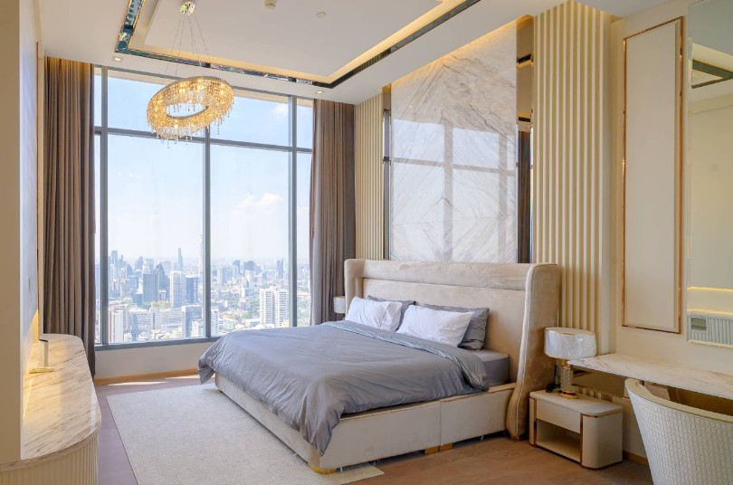 ขายคอนโดสุขุมวิท อโศก ทองหล่อ : The Esse Asoke : 2B3B  157.92 sqm High floor 50++ 45 MB