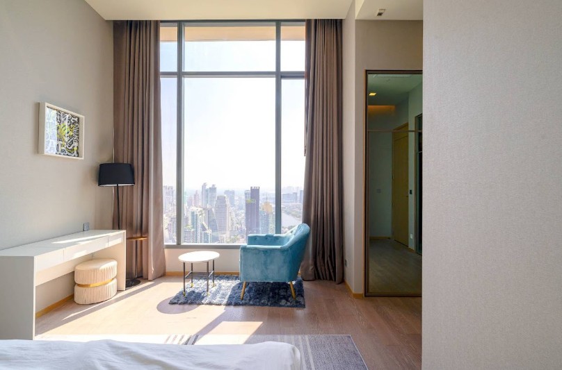 ขายคอนโดสุขุมวิท อโศก ทองหล่อ : The Esse Asoke : 2B3B  157.92 sqm High floor 50++ 45 MB