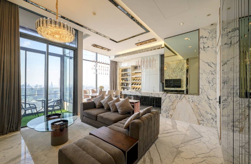 ขายคอนโดสุขุมวิท อโศก ทองหล่อ : The Esse Asoke : 2B3B  157.92 sqm High floor 50++ 45 MB