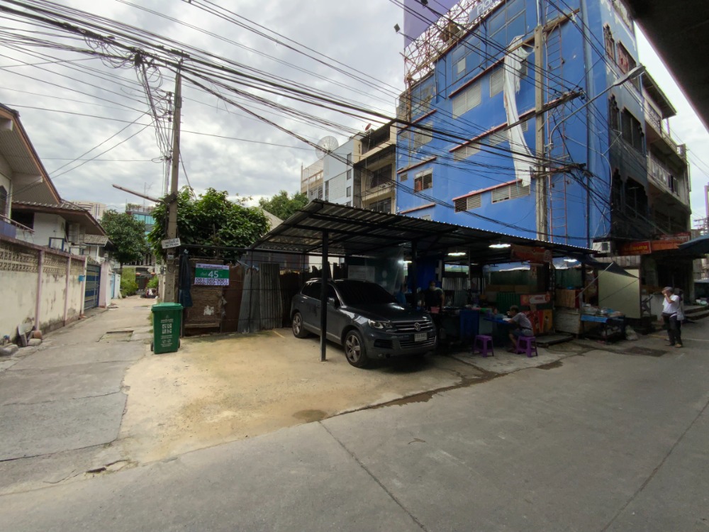 For SaleLandSilom, Saladaeng, Bangrak : Land on Surawong Road, close to the expressway, in the heart of the city [Boon Estate]