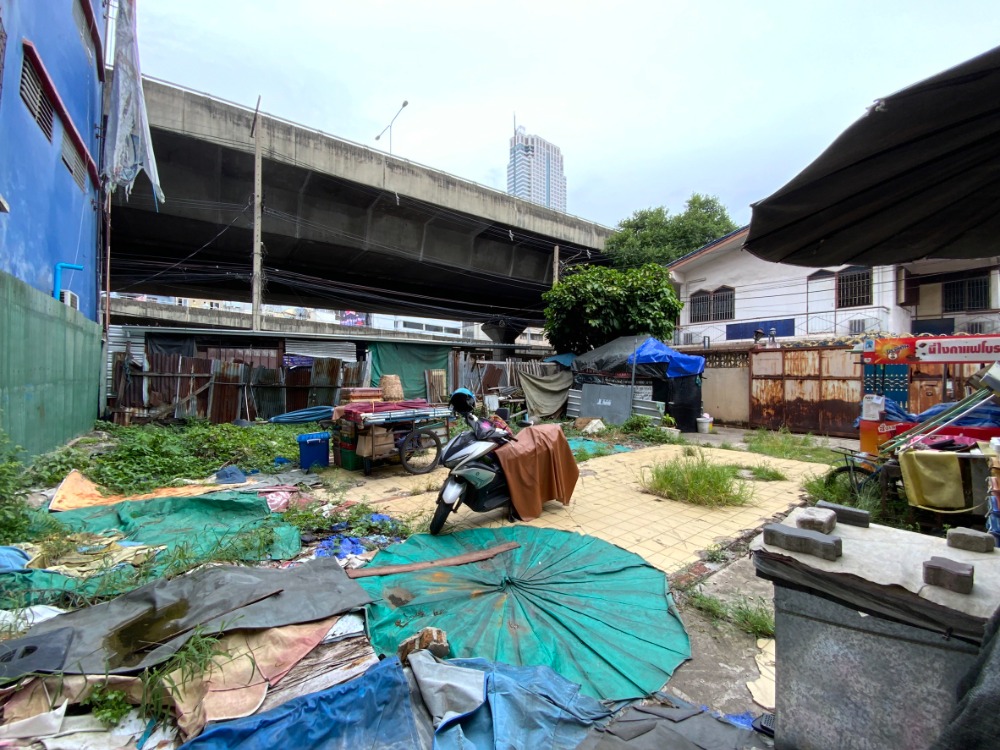 For SaleLandSilom, Saladaeng, Bangrak : Land on Surawong Road, close to the expressway, in the heart of the city [Boon Estate]