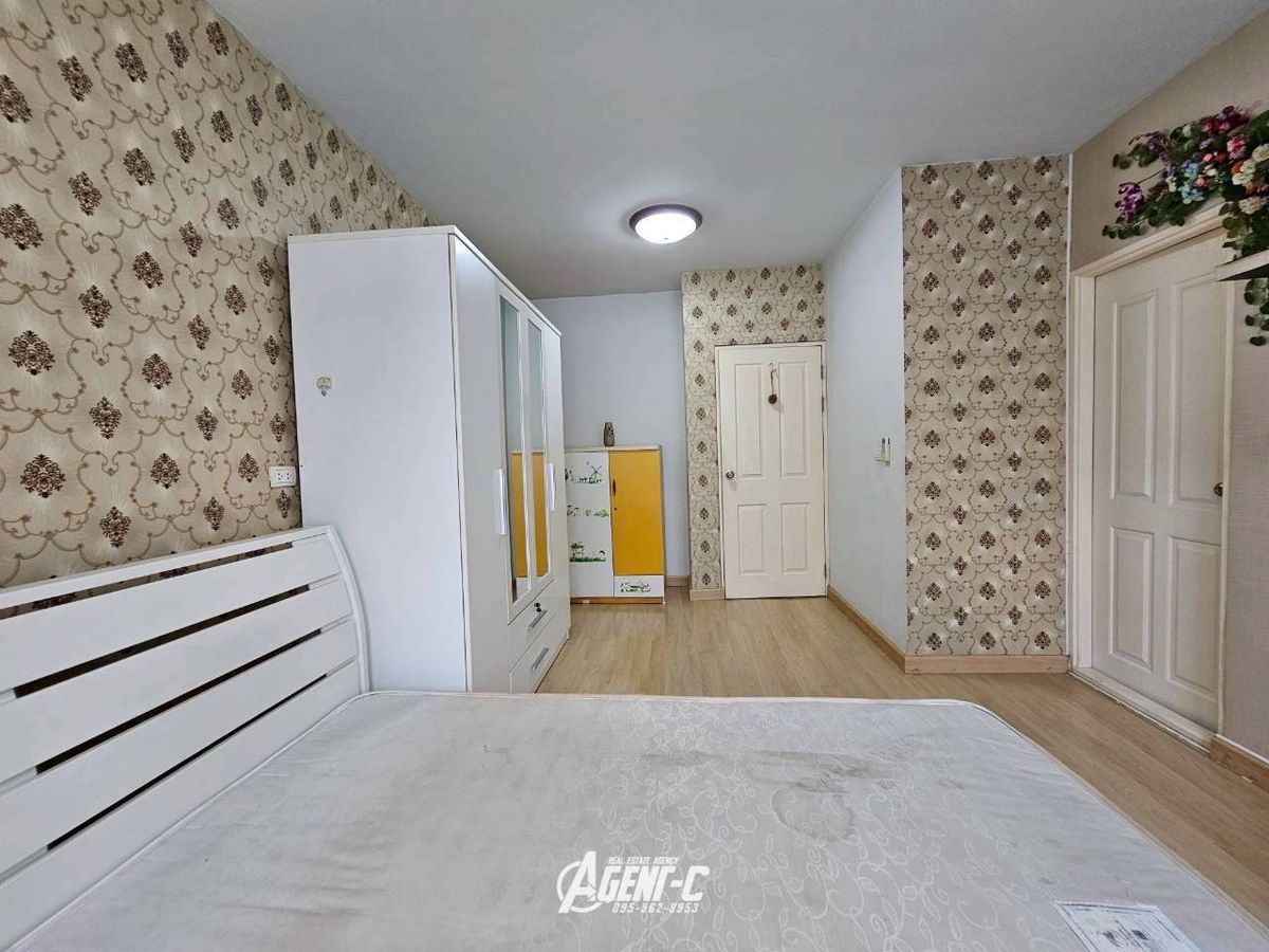 ให้เช่าทาวน์โฮมเกษตร นวมินทร์ ลาดปลาเค้า : ให้เช่า อารียา เดลี่ เกษตร-นวมินทร์ ทาวน์โฮม 3ชั้น 3 ห้องนอน 4 ห้องน้ำ 2 ที่จอดรถ  เฟอร์นิเเจอร์ครบพร้อมอยู่ ทำเลดีเดินทางสะดวก ใกล้ ม.เกษตร และเซ็นทรัล รามอินทรา