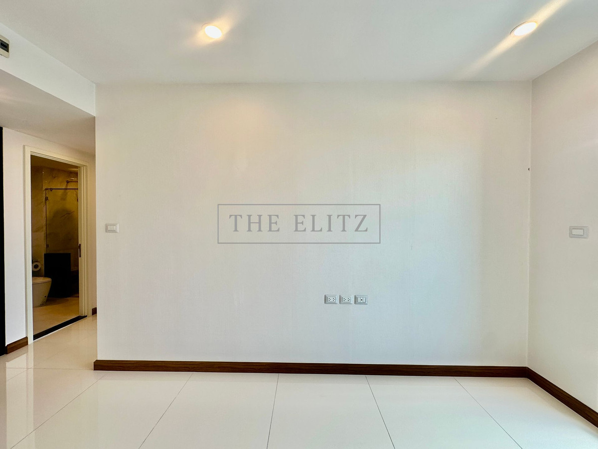 ขายคอนโดวงเวียนใหญ่ เจริญนคร : 💥ขายด่วน!! ราคาขาดทุน 💯 คอนโด ศุภาลัย พรีเมียร์ เจริญนคร ชั้นสูง แต่งสวย เดินทางสะดวกใกล้ BTS-คลองสาน 🚄