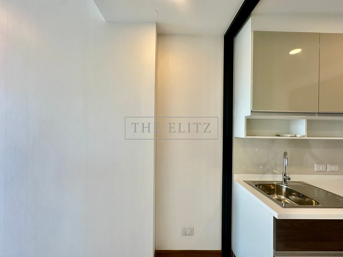 ขายคอนโดวงเวียนใหญ่ เจริญนคร : 💥ขายด่วน!! ราคาขาดทุน 💯 คอนโด ศุภาลัย พรีเมียร์ เจริญนคร ชั้นสูง แต่งสวย เดินทางสะดวกใกล้ BTS-คลองสาน 🚄