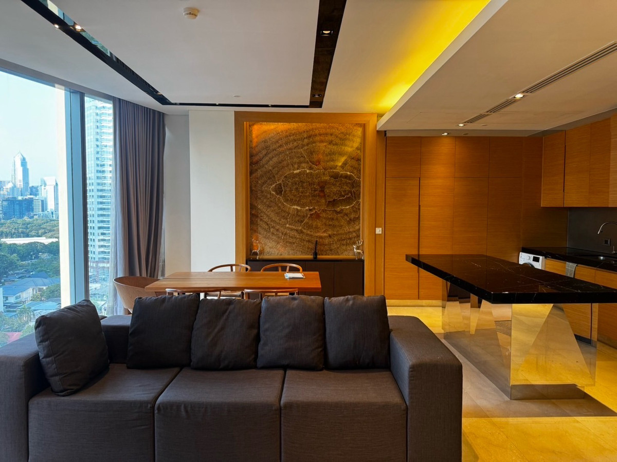 For SaleCondoSilom, Saladaeng, Bangrak : Saladaeng Residences 2 bedroom 126sqm for sale only 29.5 Mb best layout in the building!! Please contact 0816878954