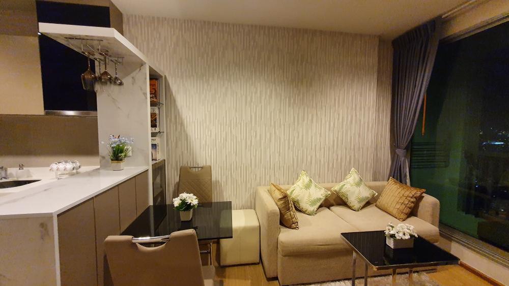 For RentCondoSathorn, Narathiwat : For rent ✨ Rhythm Sathorn - Narathiwas ✨ complete furniture and electrical appliances, near BTS Saphan Taksin.