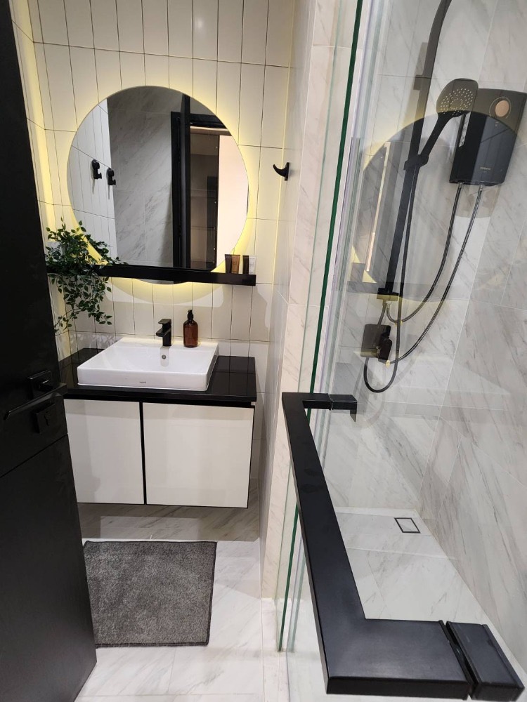 For RentCondoWongwianyai, Charoennakor : For rent 🔺Chapter Charoennakhon - Riverside 🔺 Complete furniture and electrical appliances, near BTS Saphan Taksin.