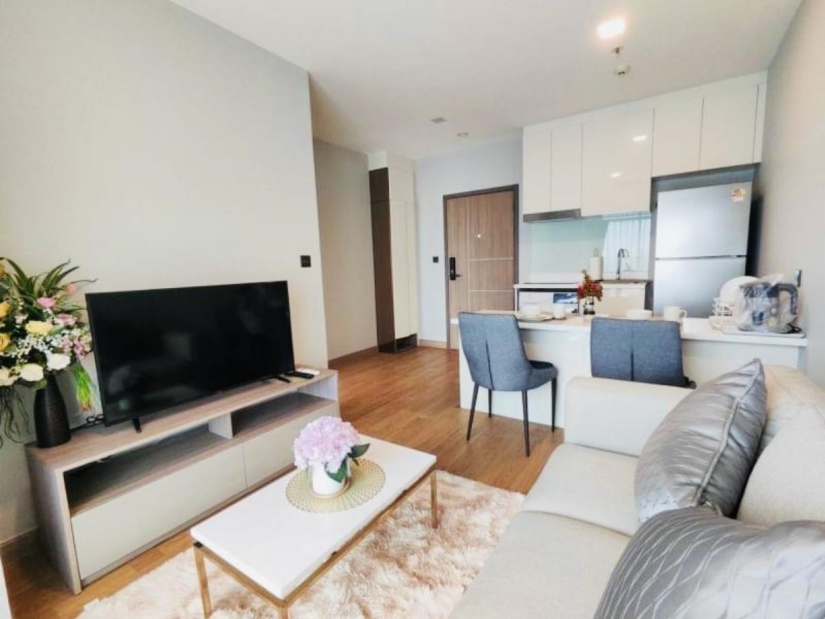 For RentCondoChiang Mai : For rent: The Astra Sky River Chiang Mai, condo on Chang Klan Road, brand new room