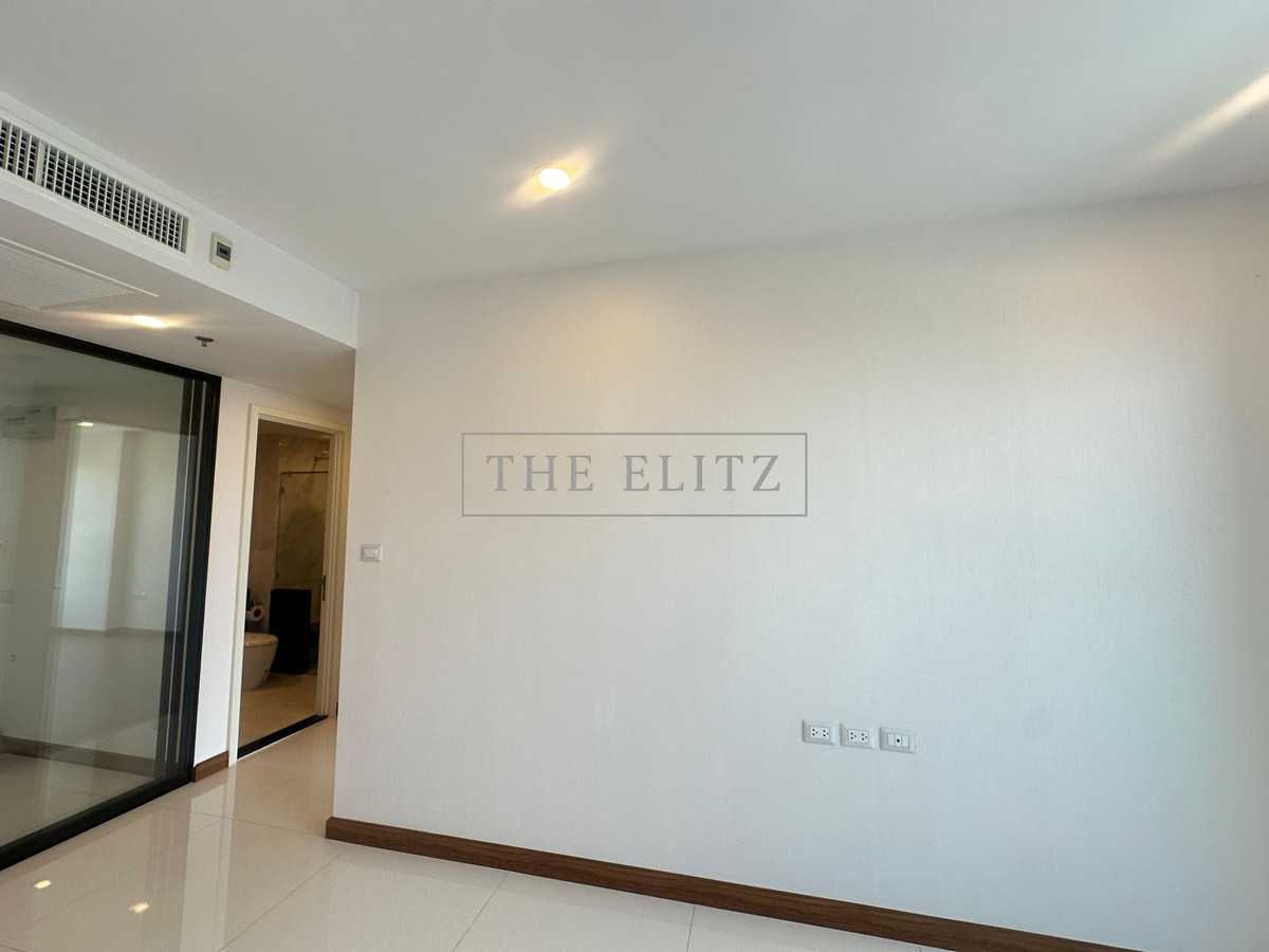 ขายคอนโดวงเวียนใหญ่ เจริญนคร : 💥ขายด่วน!! ราคาขาดทุน 💯 คอนโด ศุภาลัย พรีเมียร์ เจริญนคร ชั้นสูง แต่งสวย เดินทางสะดวกใกล้ BTS-คลองสาน 🚄