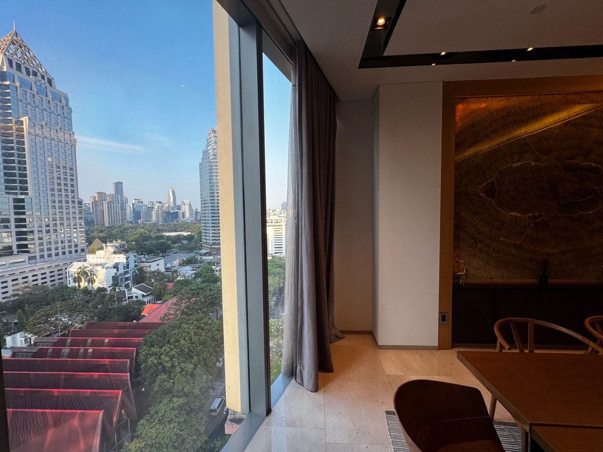 ขายคอนโดสีลม ศาลาแดง บางรัก : Saladaeng Residences 2 bedroom 126sqm for sale only 29 Mb best layout in the building!! Please contact 0816878954