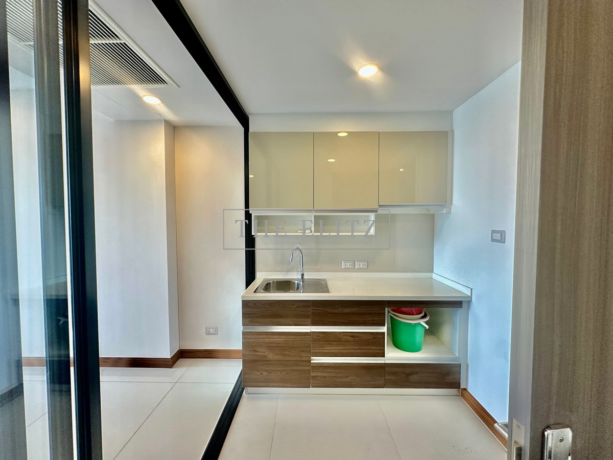 ขายคอนโดวงเวียนใหญ่ เจริญนคร : 💥ขายด่วน!! ราคาขาดทุน 💯 คอนโด ศุภาลัย พรีเมียร์ เจริญนคร ชั้นสูง แต่งสวย เดินทางสะดวกใกล้ BTS-คลองสาน 🚄