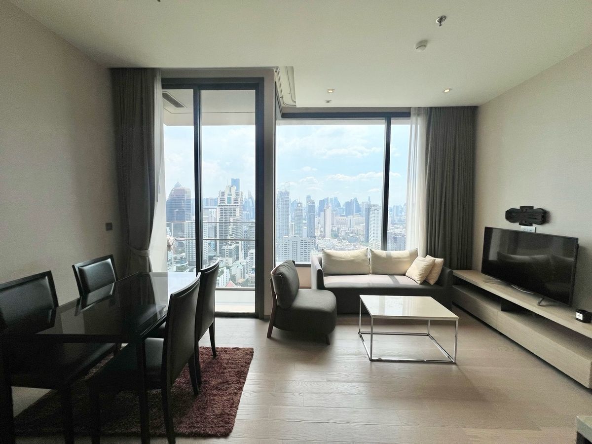 For RentCondoSukhumvit, Asoke, Thonglor : The Esse Asoke 2B2B 76sqm High floor /Unblocked view 70k Call: 0635925888