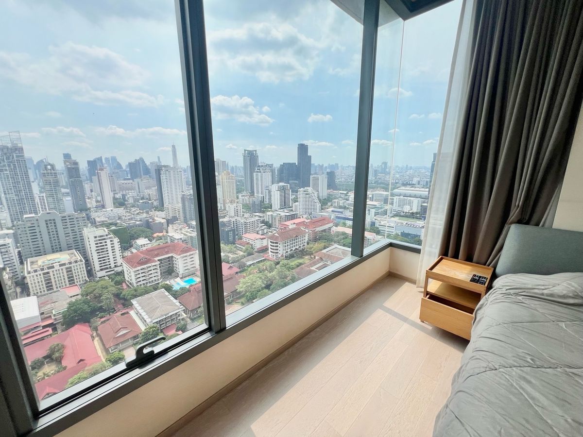 For RentCondoSukhumvit, Asoke, Thonglor : The Esse Asoke 2B2B 76sqm High floor /Unblocked view 70k Call: 0635925888
