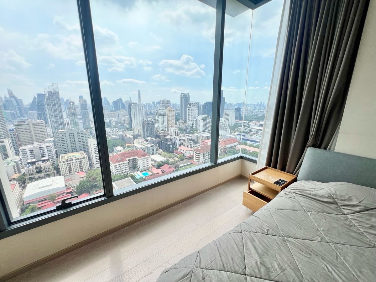 For RentCondoSukhumvit, Asoke, Thonglor : The Esse Asoke 2B2B 76sqm High floor /Unblocked view 70k Call: 0635925888
