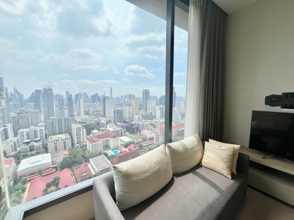 For RentCondoSukhumvit, Asoke, Thonglor : The Esse Asoke 2B2B 76sqm High floor /Unblocked view 70k Call: 0635925888