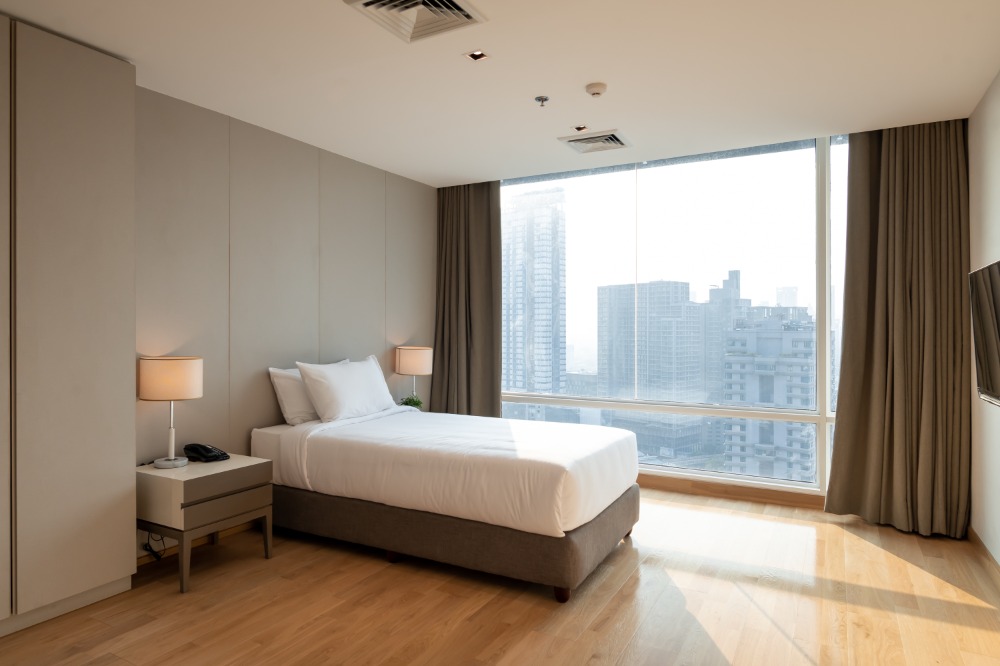 For RentCondoSukhumvit, Asoke, Thonglor : Luxury Penthouse on the Top Floor, Modern-Luxury Design, Fully Furnished and Ready to Move In, Thonglor  通罗豪华顶层公寓出租 ** NO CO-AGENT ** 