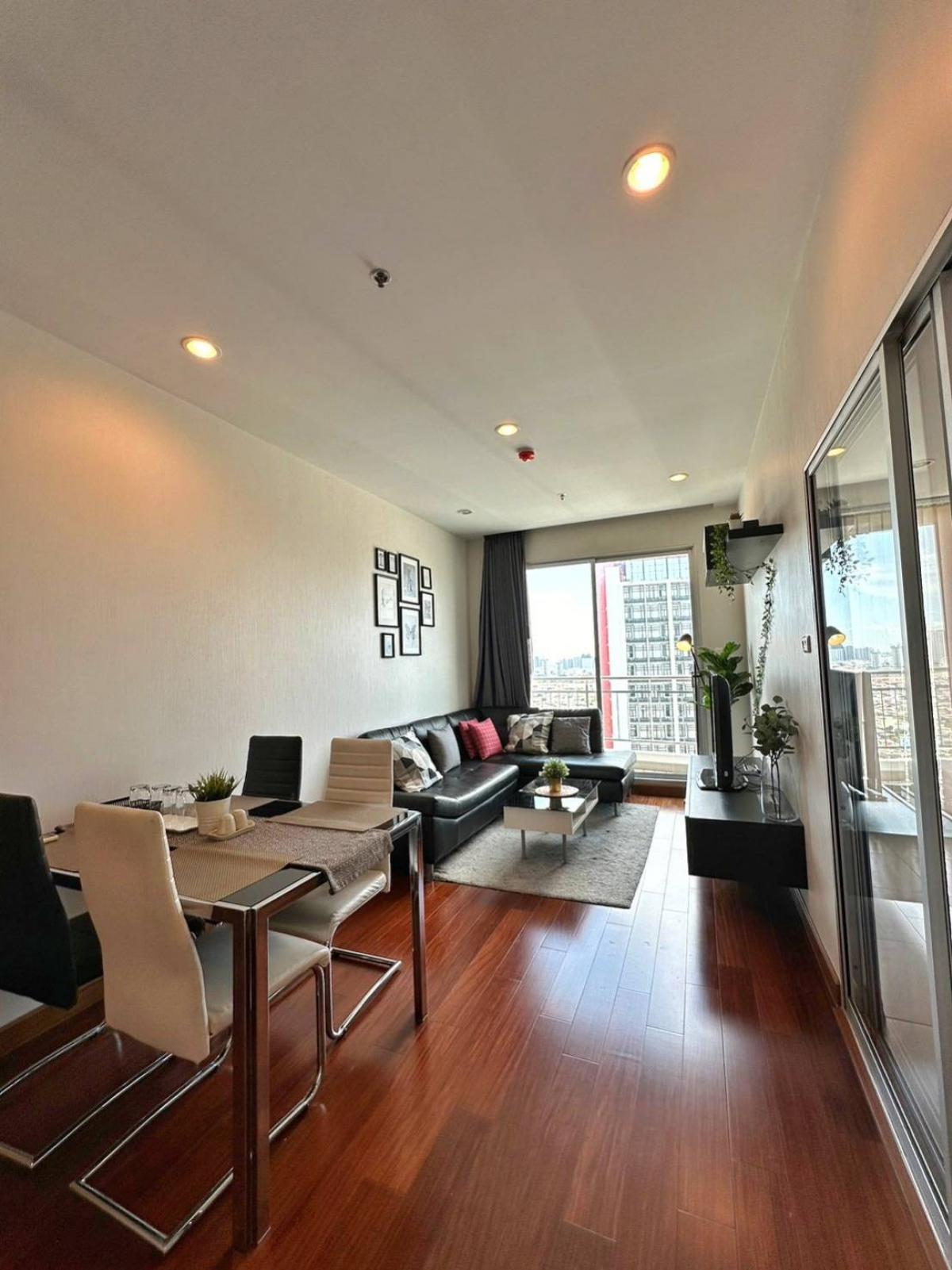 For RentCondoSathorn, Narathiwat : Room for rent‼️Penthouse Condo Supalai Lite Sathorn-Charoenrat 32,500/month