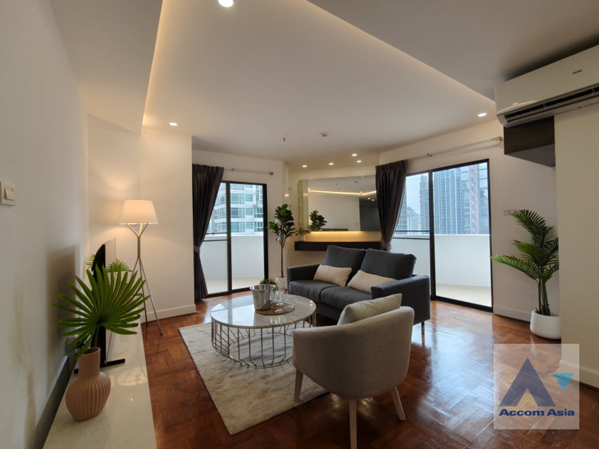 ให้เช่าคอนโดสุขุมวิท อโศก ทองหล่อ : 🔼AccomA🔽  Pet friendly 3 Bedrooms Condominium for Rent in Sukhumvit, Bangkok near BTS Thong Lo at Fifty Fifth Tower (13001274)
