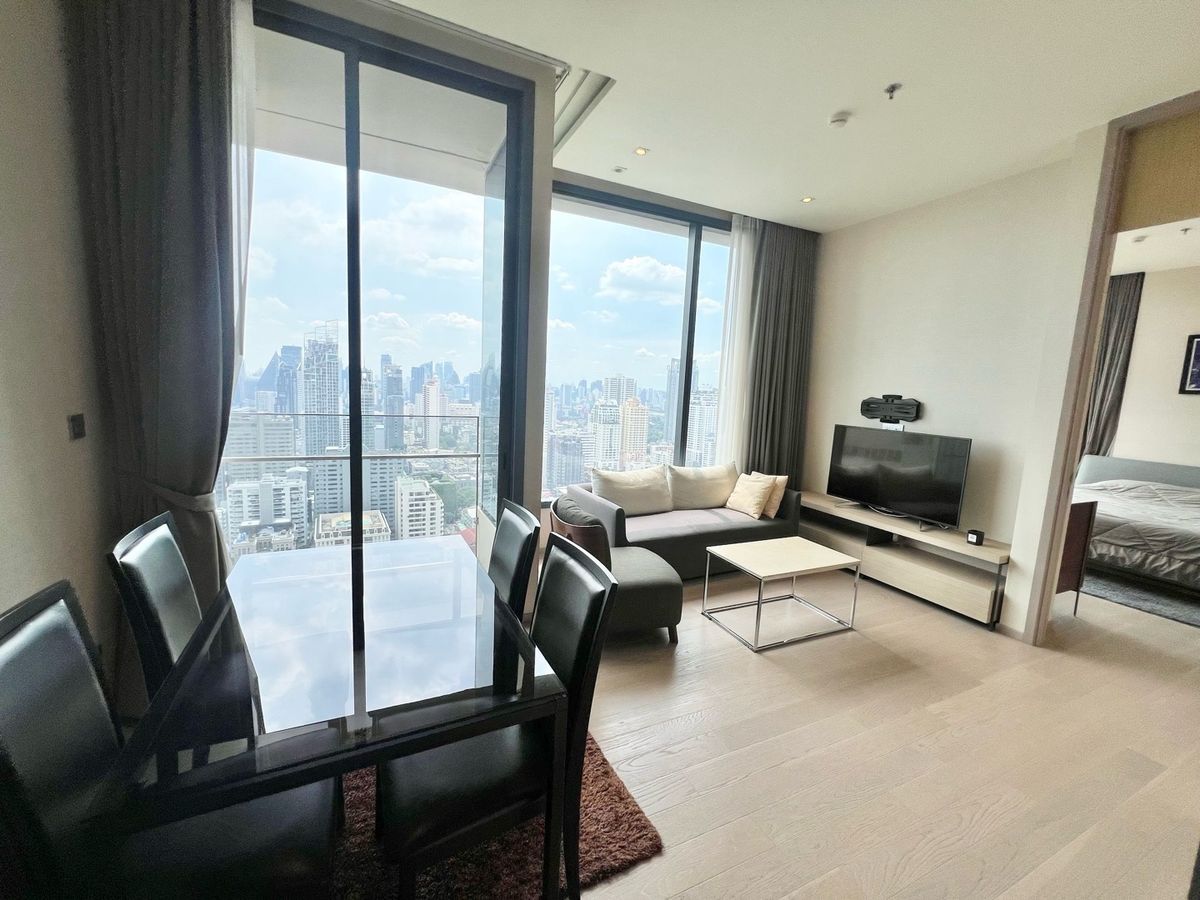 For RentCondoSukhumvit, Asoke, Thonglor : The Esse Asoke 2B2B 76sqm High floor /Unblocked view 70k Call: 0635925888
