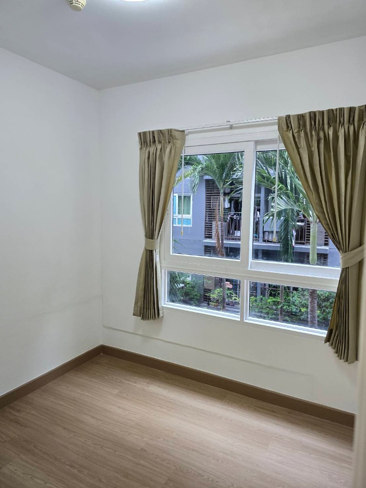 For SaleCondoPattaya, Bangsaen, Chonburi : For sale Condo the trust resident central pattaya (S03-1851)
