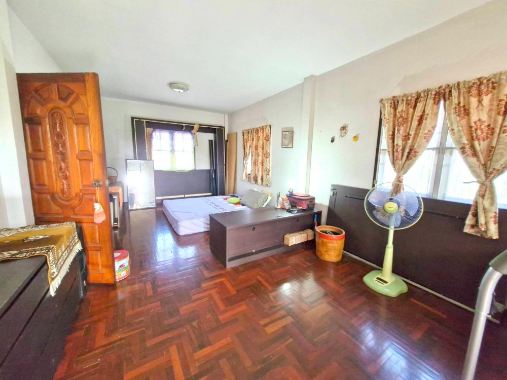 ขายบ้านมีนบุรี-ร่มเกล้า : ขายบ้านเดี่ยวพนาสนธิ์ การ์เด้นโฮม 3 หลังมุม บริเวณกว้างขวาง ราคาถูก ร่มเกล้าซอย 15