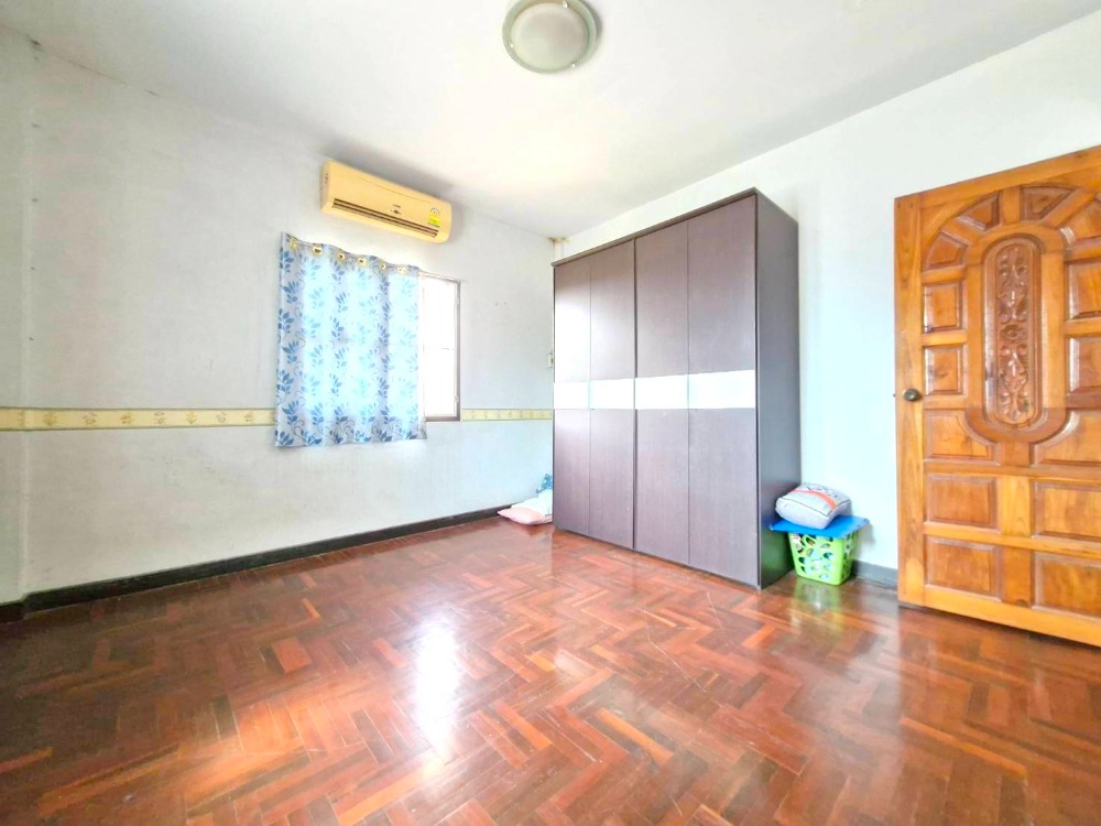 ขายบ้านมีนบุรี-ร่มเกล้า : ขายบ้านเดี่ยวพนาสนธิ์ การ์เด้นโฮม 3 หลังมุม บริเวณกว้างขวาง ราคาถูก ร่มเกล้าซอย 15