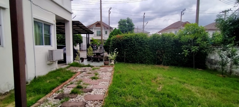 For SaleHousePathum Thani,Rangsit, Thammasat : Vista Ville Lam Luk Ka Khlong 3 Pathum Thani, convenient travel, multiple entrances and exits, near the Khu Khot BTS station