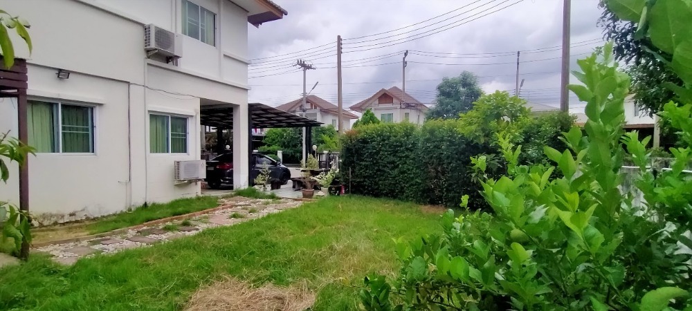 For SaleHousePathum Thani,Rangsit, Thammasat : Vista Ville Lam Luk Ka Khlong 3 Pathum Thani, convenient travel, multiple entrances and exits, near the Khu Khot BTS station