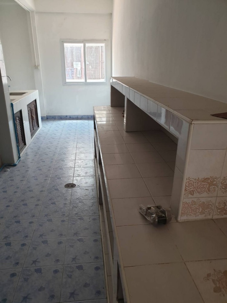 ขายบ้านเลียบทางด่วนรามอินทรา : บ้านเดี่ยว 2 ชั้ั้น ใกล้รถไฟฟ้า คอมมูนิตี้มอลล์ ใกล้ทางด่วน รามอินทรา