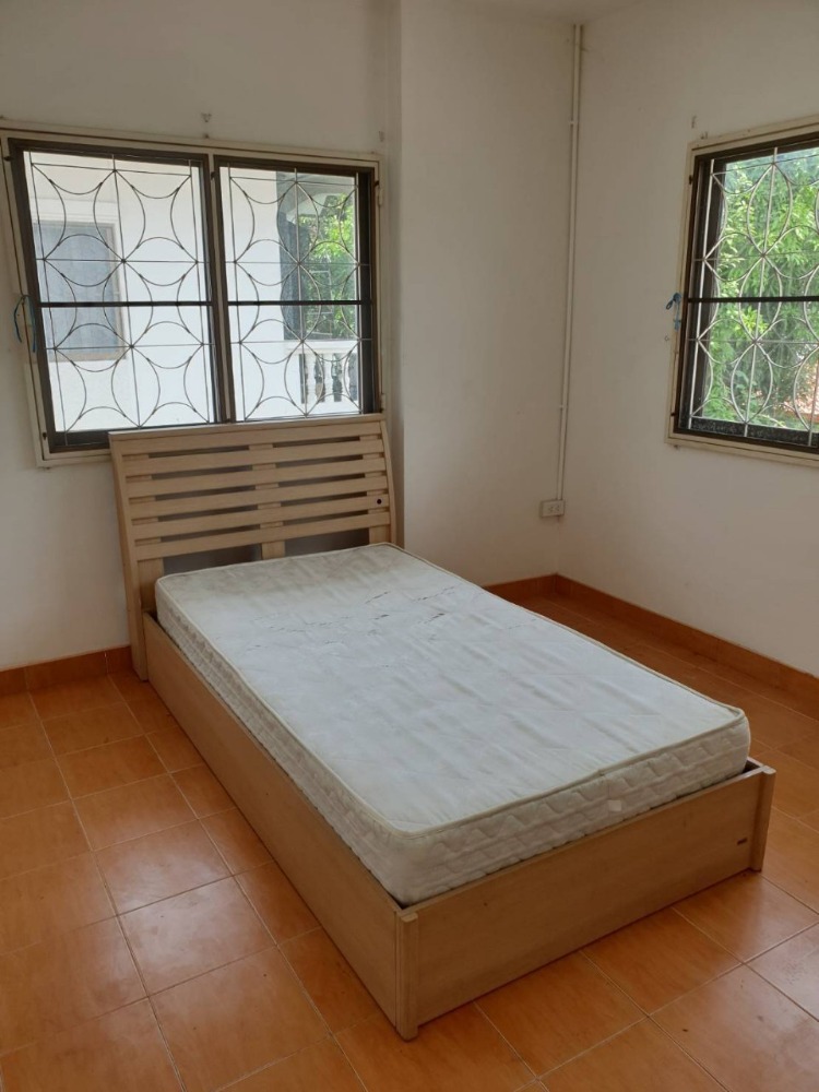 ขายบ้านเลียบทางด่วนรามอินทรา : บ้านเดี่ยว 2 ชั้ั้น ใกล้รถไฟฟ้า คอมมูนิตี้มอลล์ ใกล้ทางด่วน รามอินทรา