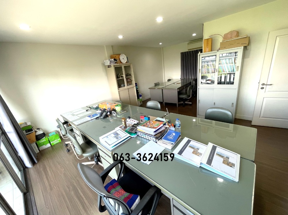 ขายโฮมออฟฟิศบางนา แบริ่ง ลาซาล : ขาย โฮมออฟฟิศ Home Office ในหมู่บ้าน บ้านลุมพินี ทาวน์ เรสซิเดนซ์ บางนา - ศรีนครินทร์ (Lumpini Town Residence Bangna-Srinakarin) 300ม จาก MRT ศรีเอี่ยม ขายพร้อมผู้เช่า#Townhome #townhouse #ทาวน์โฮม #ทาวน์เฮ้าส์