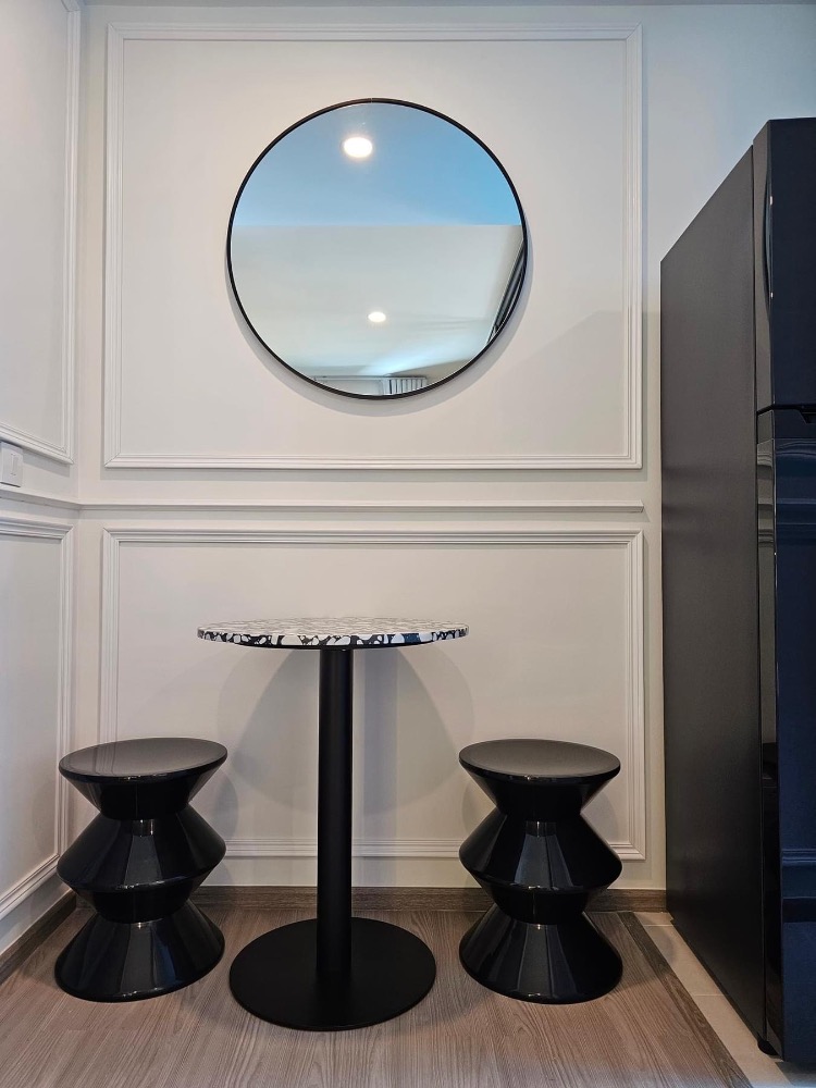 For RentCondoKasetsart, Ratchayothin : For rent: Aspire Ratchayothin, new room, beautiful, exactly the same, 1 bedroom, corner room, pool view, near BTS Ratchayothin 350 m., free shuttle available**Line: 0863649888