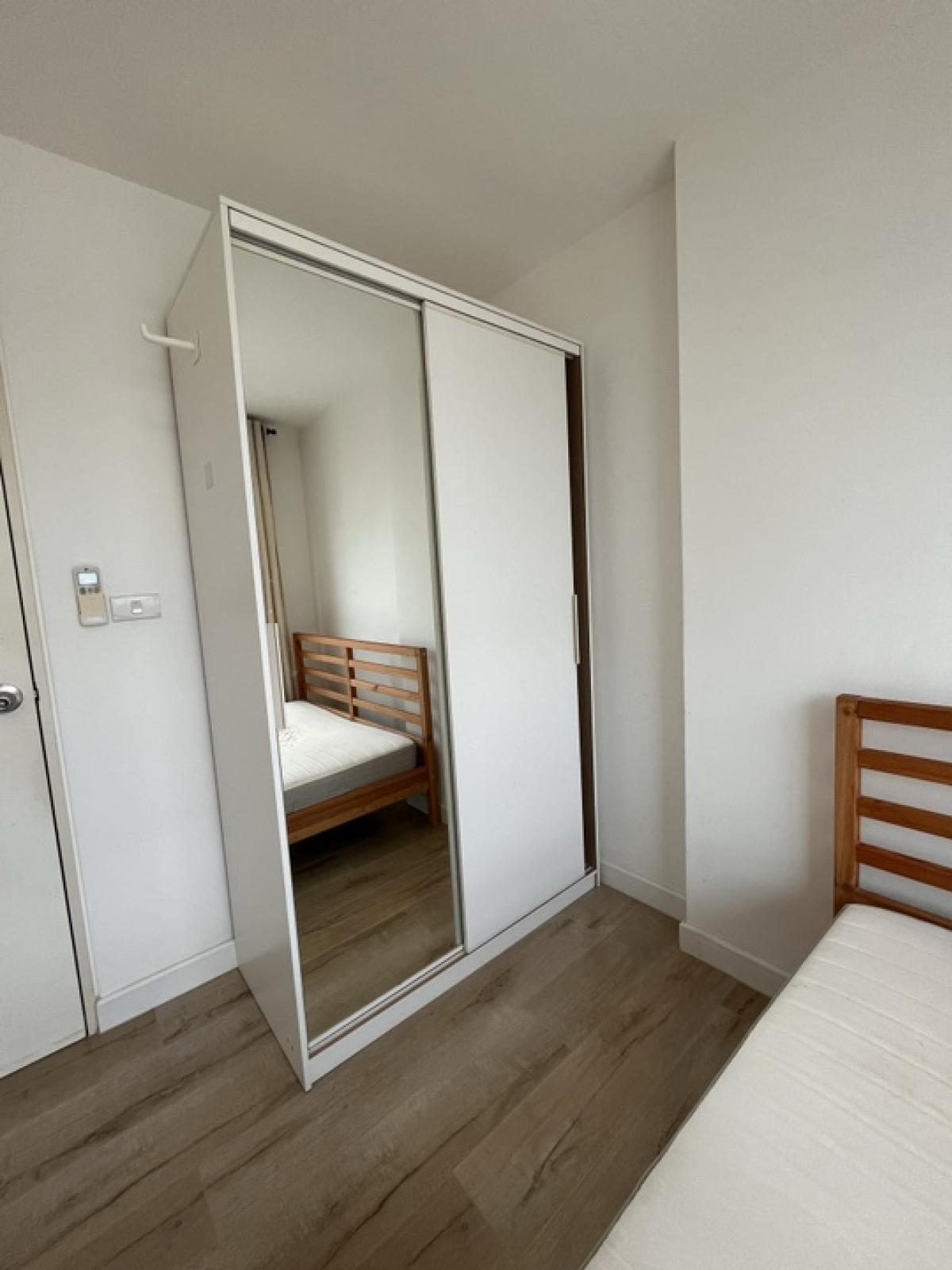 For SaleCondoLadprao, Central Ladprao : Owner sells! Condo Lat Phrao 15 Low-Rise, size 27.5 sq m, 8th floor, only 300 m from MRT Lat Phrao, can go through many alleys of Phahon Yothin.