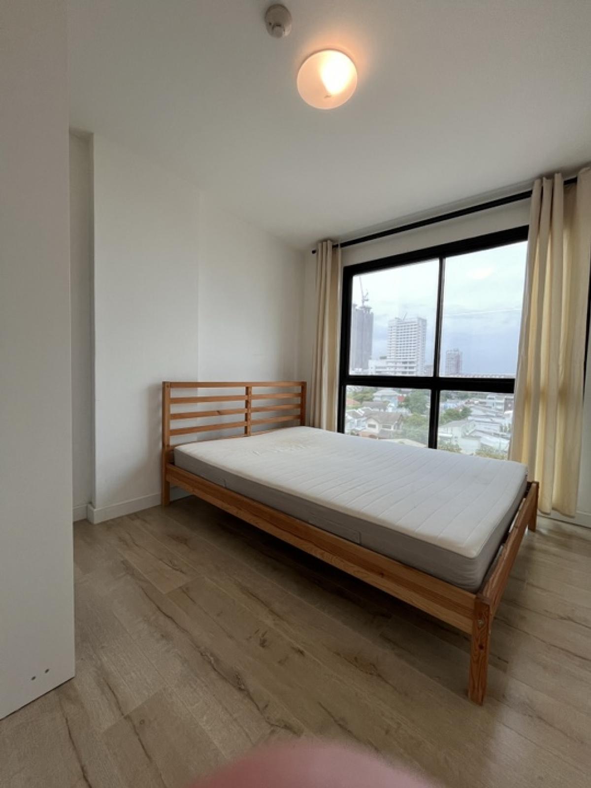 For SaleCondoLadprao, Central Ladprao : Owner sells! Condo Lat Phrao 15 Low-Rise, size 27.5 sq m, 8th floor, only 300 m from MRT Lat Phrao, can go through many alleys of Phahon Yothin.