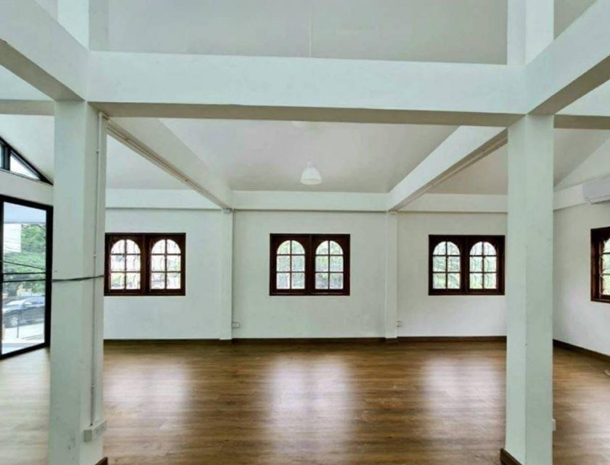 ให้เช่าโฮมออฟฟิศโชคชัย4 ลาดพร้าว71 : ปล่อยเช่า โฮมออฟฟิศ โชคชัย 4 ลาดพร้าว, ที่จอดรถ 5 คัน, จดทะเบียนบริษัทได้. สำหรับ: ออฟฟิศ, สตูดิโอ, โปรดักชั่น, สินค้าออนไลน์, เจ้าของแบรนด์, สื่อโฆษณา, อินทิเรีย ออกแบบ