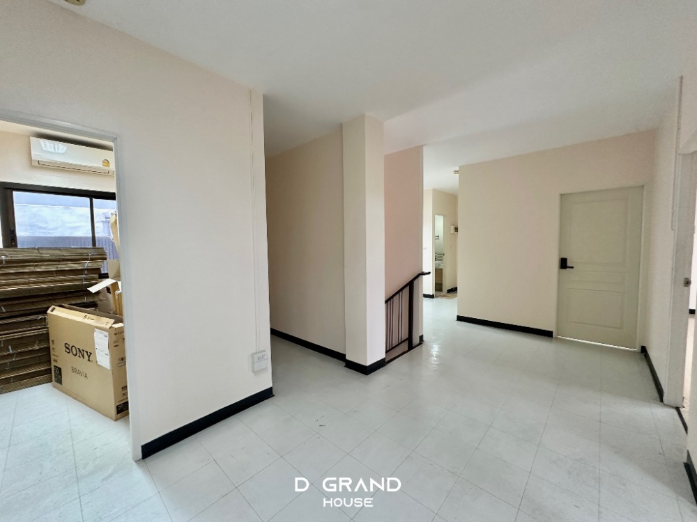 ขายอาคารพาณิชย์แจ้งวัฒนะ เมืองทอง : อาคารพาณิชย์ ทำเลดี ใจกลางเมืองทองธานี โครงการสุโขทัย อเวนิวส์ 99 2 คูหา สภาพดี พร้อมเริ่มกิจการได้ทันที❗️