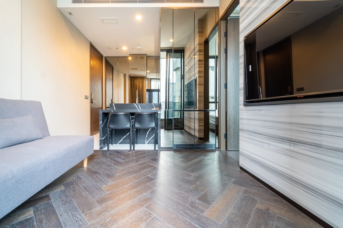 ให้เช่าคอนโดสุขุมวิท อโศก ทองหล่อ : 🏙 ขาย / ให้เช่า The Esse Sukhumvit 36  คอนโดหรู ติด BTS ทองหล่อ 🚆 ทำเลดีที่สุดใจกลางสุขุมวิท