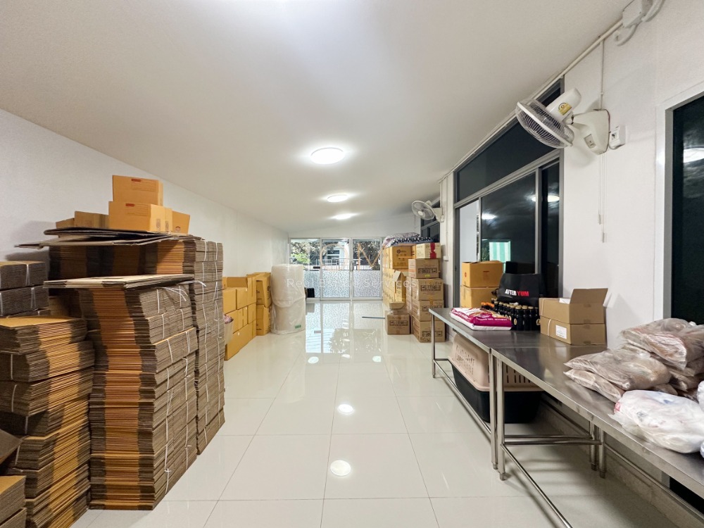 For SaleHouseRama5, Ratchapruek, Bangkruai : Corner house, garden side, back of house, no one is hit ✨ Perfect Place Ratchapruk / 4 bedrooms (SALE), Perfect Place Ratchapruk / 4 Bedrooms (SALE) STONE837