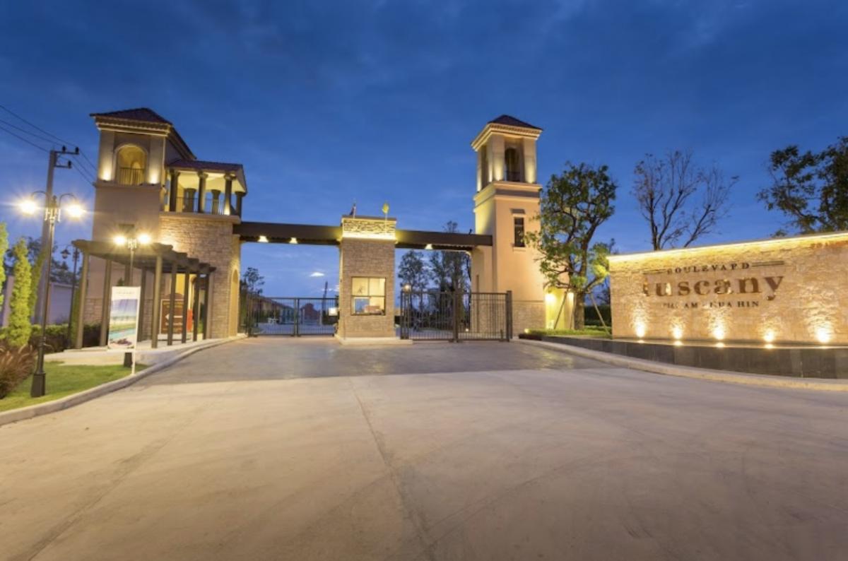 For SaleHouseHuahin, Prachuap Khiri Khan, Pran Buri : For sale: vacation home Boulevard Tuscany “Boulevard Tuscany Cha-am-Hua Hin“